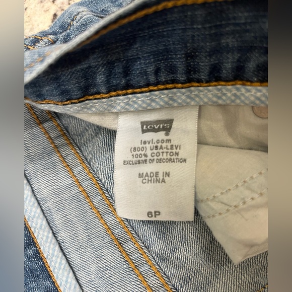 Levi Boyfriend Shorts - Picture 5 of 5